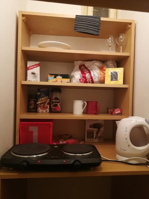 Flat 18 Minutes From Vaclavske Namesti Hospedagem domiciliar Praga