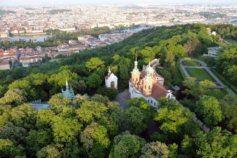 Flat 18 Minutes From Vaclavske Namesti * Praga